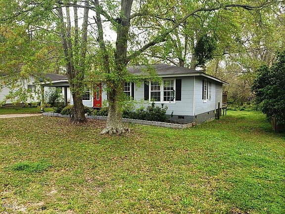 2nd image of 1217 13th Ct