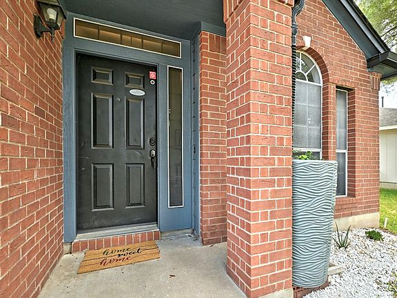 4th image of 17506 Tobermory Dr