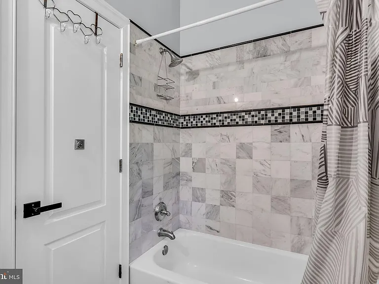 500 Irving St NW #2 — Photo 16