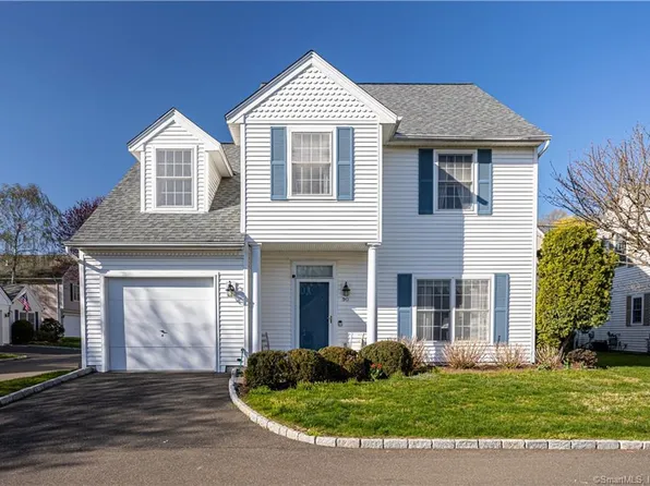 90 Village Court #90, Wilton, CT 06897