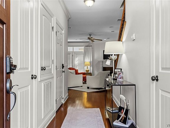4th image of 2800 Belle Chase Ln Unit 20