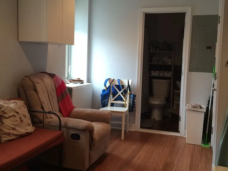 2200 Saint Albans St #2 — Photo 2