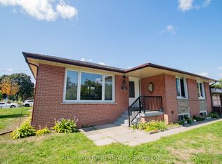 65 Bridgenorth Cres, Toronto, ON M9V 2M5