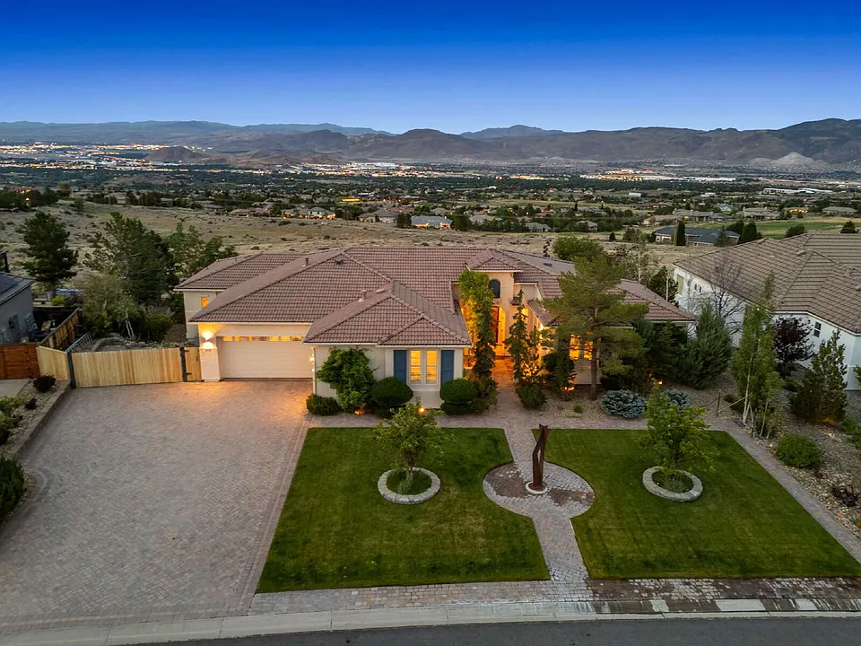 5940 Cour Saint Michelle