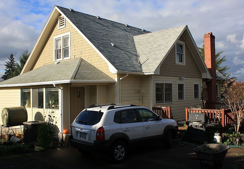 2nd image of 22490 SW Boones Ferry Rd