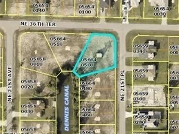 3622 NE 21st Pl, Cape Coral, FL 33909