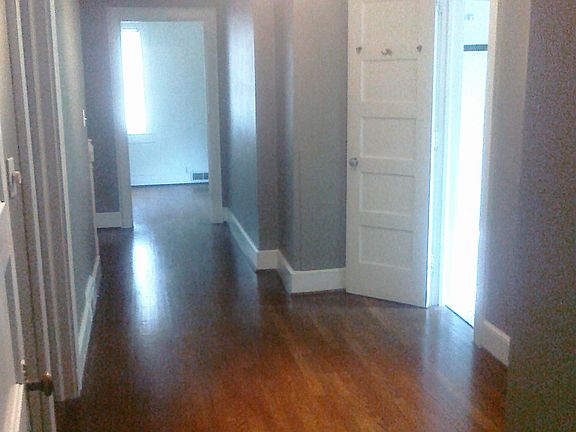 Large hall that can be used with furniture