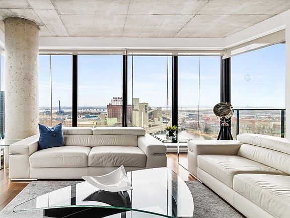 2nd image of 1085 Rue Smith #1707