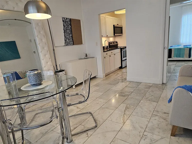 918 Jefferson Ave #8 — Photo 8