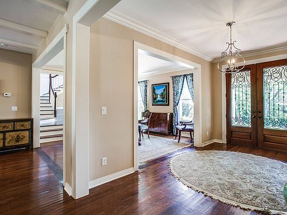 5th image of 210 Joliet Ave