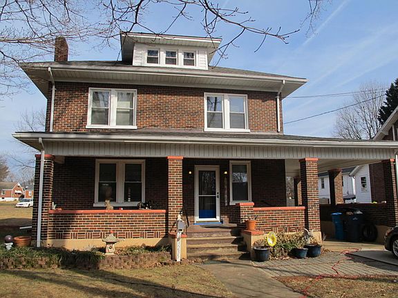 2nd image of 3235 Ellsworth St NE