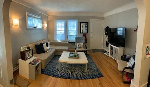 1st image of 2933 39th Ave S