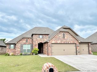 8204 N 74th East Ave, Owasso, OK 74055