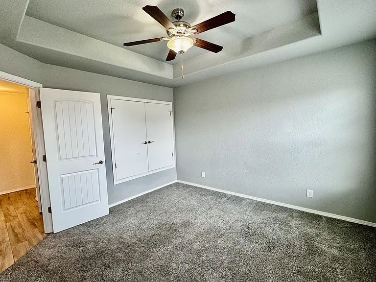 279 S Breakwater Ln — Photo 15