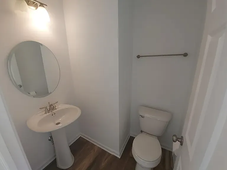 6877 Ferguson Dr — Photo 7