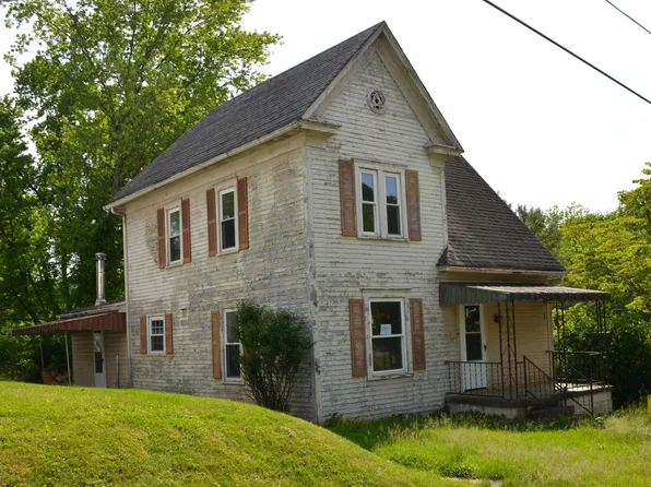 205 W Raymond Ave, Pennsboro, WV 26415