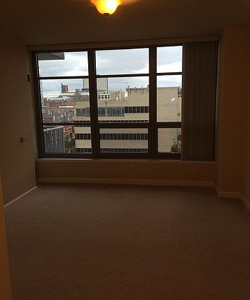 5th image of 1600 S Prairie Ave #809
