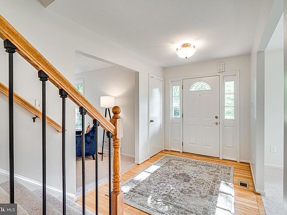 4th image of 5239 Harrowby Ct