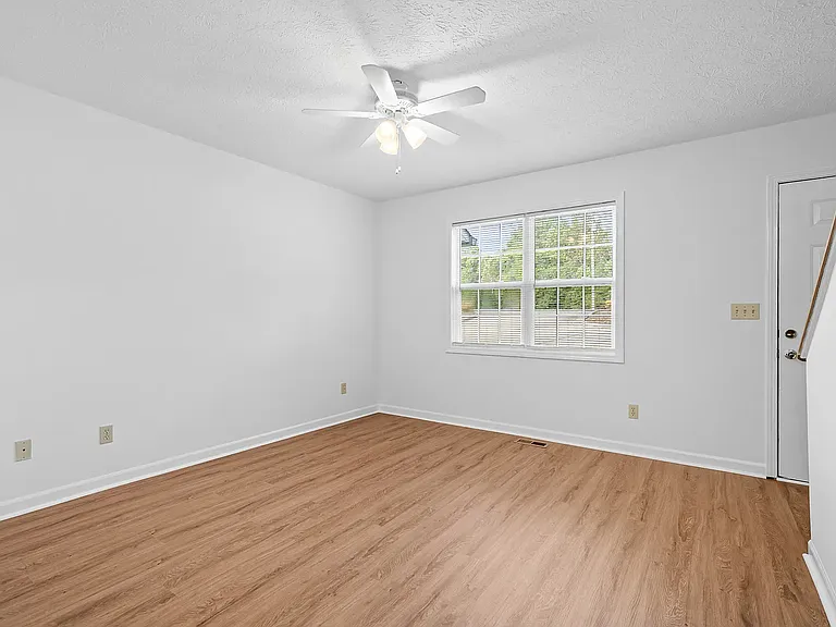 Austin Place Apartments — Photo 23