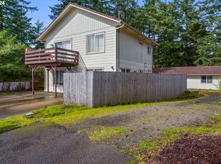 2137 10th St, Florence, OR 97439