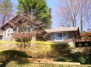 77 W Shore Trl, Sparta, NJ 07871