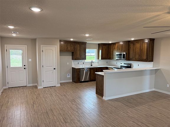 2nd image of 2994 Knob Rd