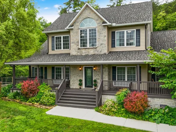 130 Old Walls Hollow Rd, Harriman, TN 37748
