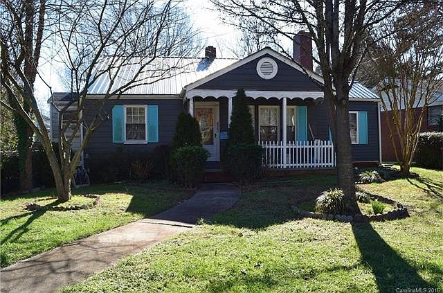 2nd image of 423 Grove St
