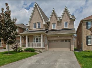 2422 Pilgrim Sq, Oshawa, ON L1L0B6