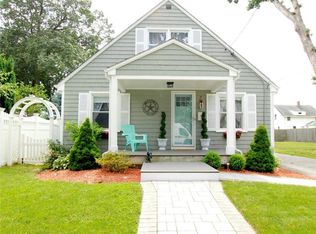 1005 Bullocks Point Ave, Riverside, RI 02915