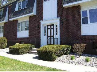 66 Bon Aire Cir APT P7, Suffern, NY 10901