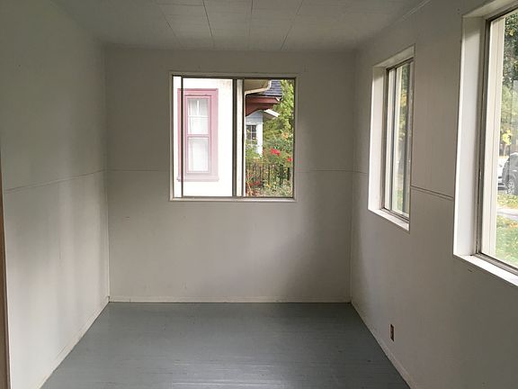 enclosed front porch-great storage