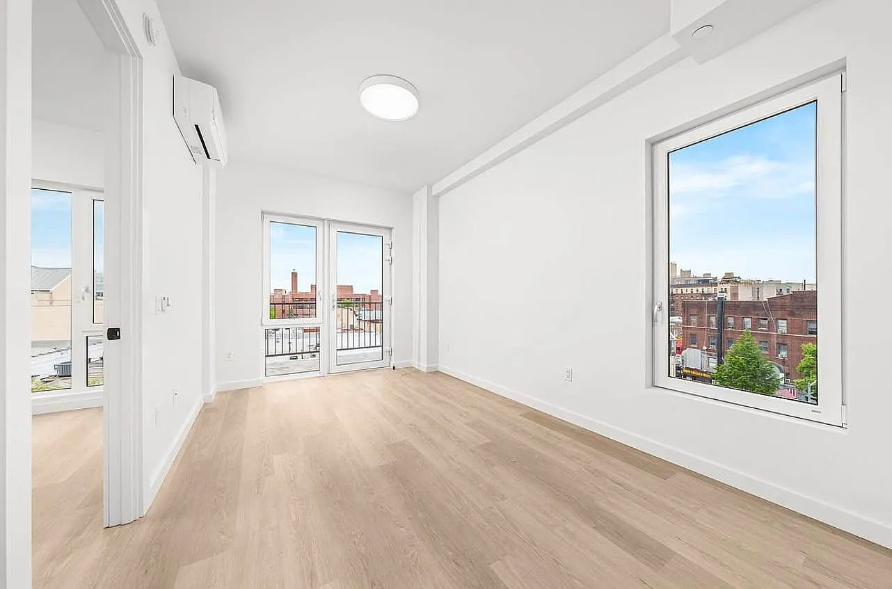 1615 Cedar Street — Photo 3