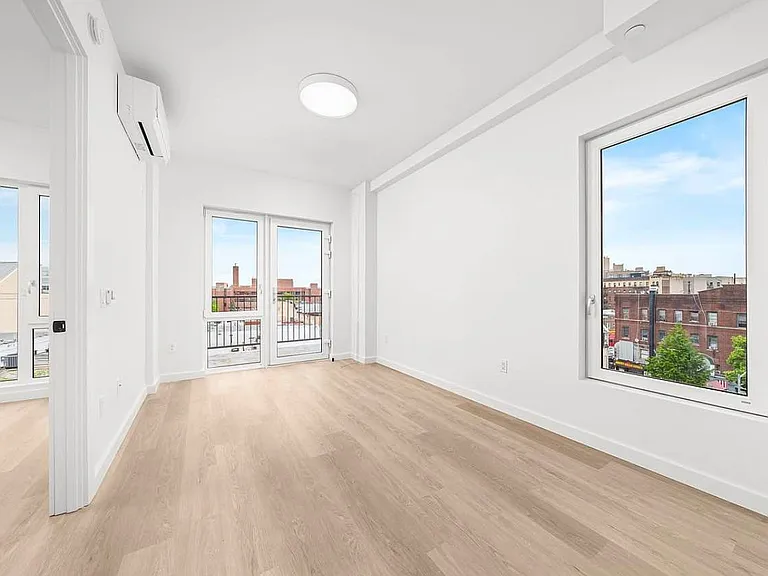 1615 Cedar St #8B — Photo 3