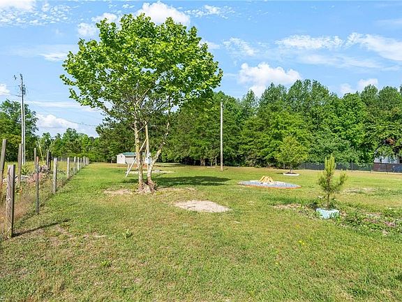 3rd image of 145 Green Leaf Ln