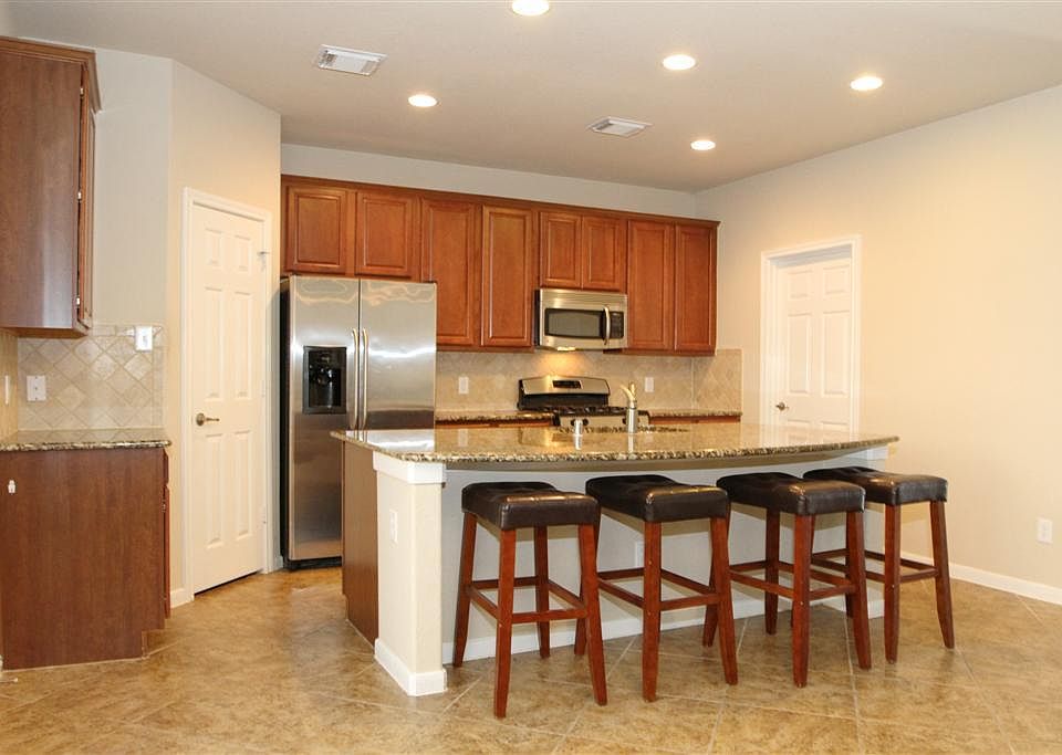1st image of 12323 Granite Isle Ct