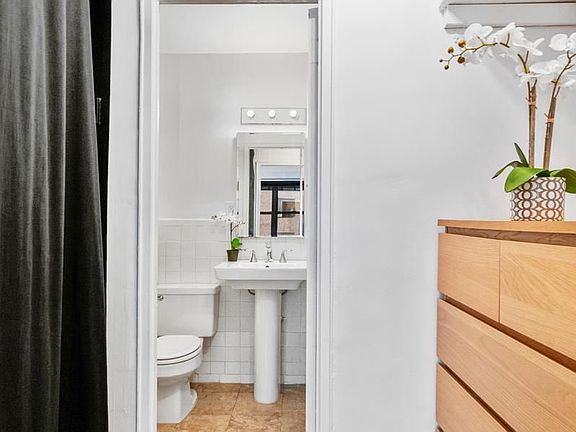 5th image of 305 E 40th St #9Y