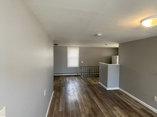 162 Pawtucket Ave APT 2