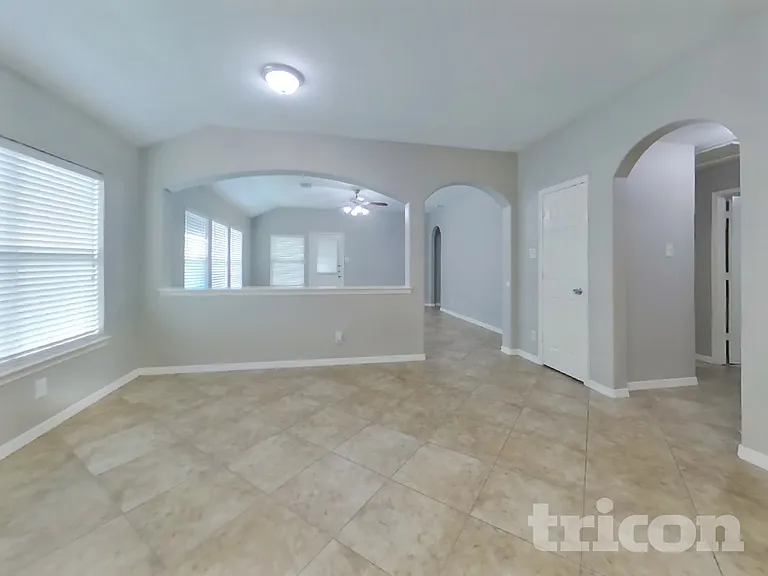 715 Pequin Rd — Photo 6