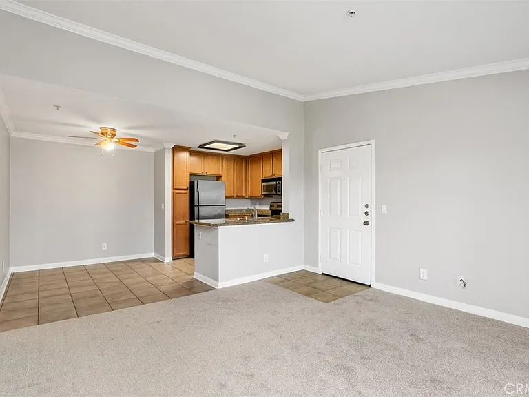1035 La Terraza Cir #303 — Photo 8