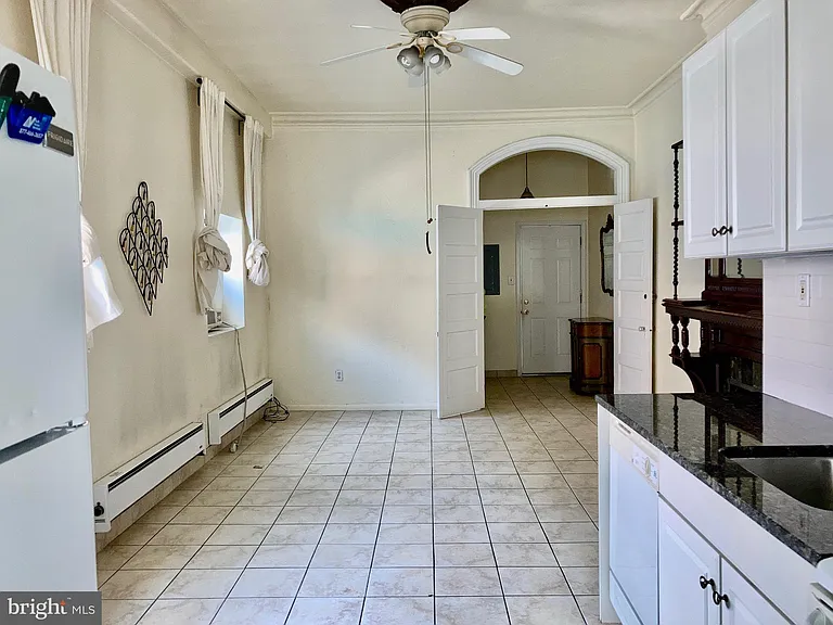 1122 S Broad St #2R — Photo 3
