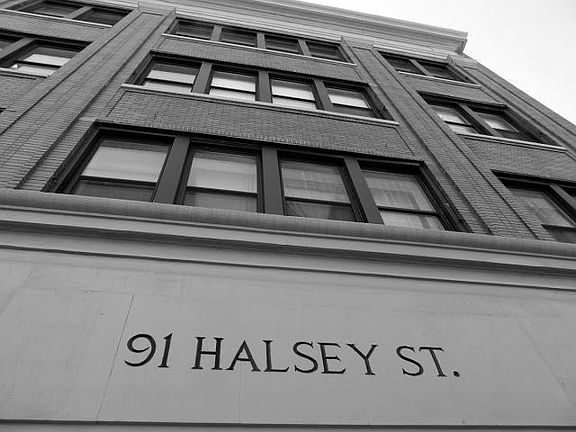 4th image of 91 Halsey St APT 405