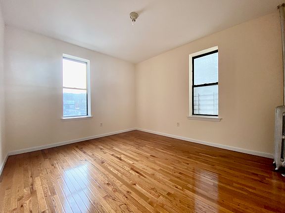 5th image of 4500 Broadway APT 3J