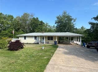 4943 Highway V, Villa Ridge, MO 63089