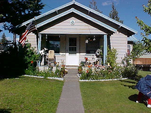 218 NE 4th Street