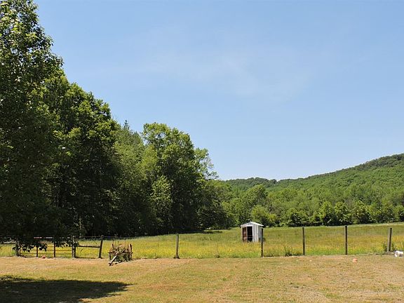 5th image of 2876 Mudlick Rd