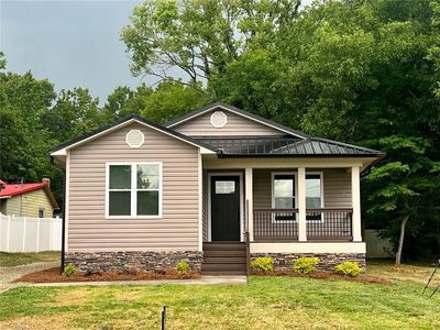 700 W Holt St, Mebane, NC, 27302