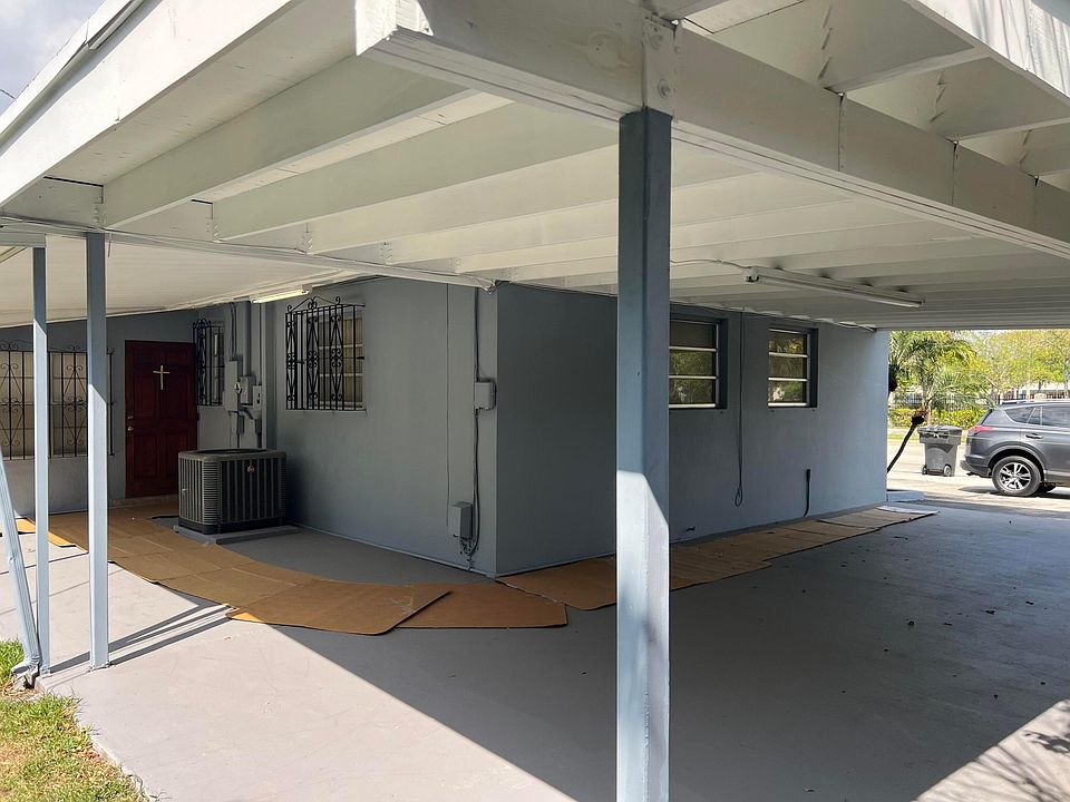 1st image of 2832 Davie Boulevard