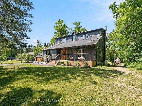 2nd image of 3186 Buckhorn Ln