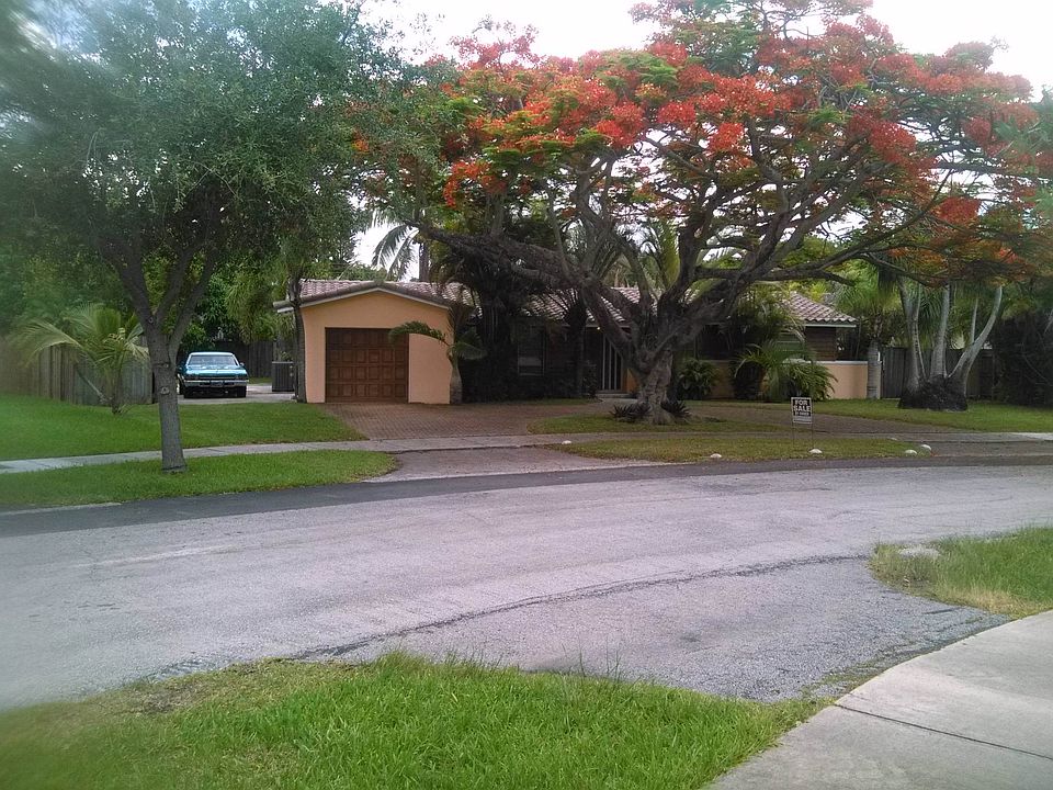 1st image of 19040 SW 89th Ave